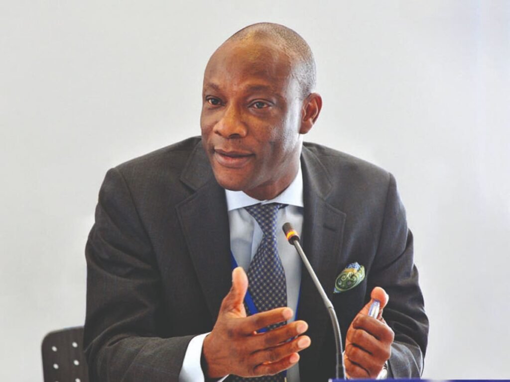 GTBank Finacle Migration : 5 Réalités Conséquentielles du Jalon de Transition à 85 % GTBank Finacle Migration : Segun Agbaje, PDG du groupe GTCO, s'exprimant lors d'un événement d'entreprise ; représentant le leadership financier de haut niveau en Afrique.